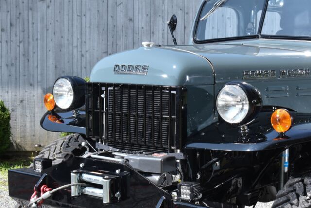 1945 Dodge Power Wagon (--/--)