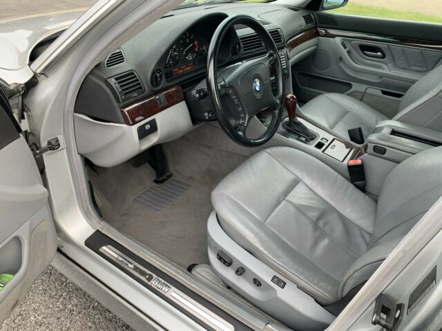 2001 BMW 740iL
