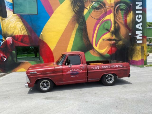 1970 Ford F-100 (Red/Black)