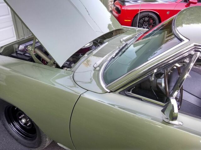 1968 Dodge Coronet (Green/Black)