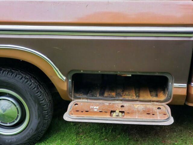 1978 Ford F-150 (Brown/Brown)