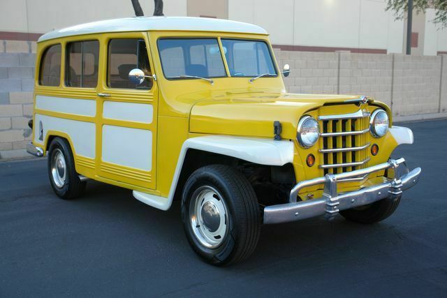 1951 Willys Wagon (Yellow/Black)