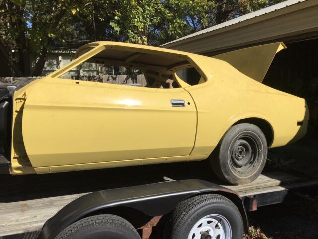 1972 Ford Mustang (Yellow/Brown)
