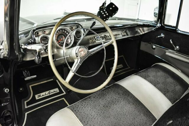 1957 Chevrolet Bel Air/150/210 (Black/Black)