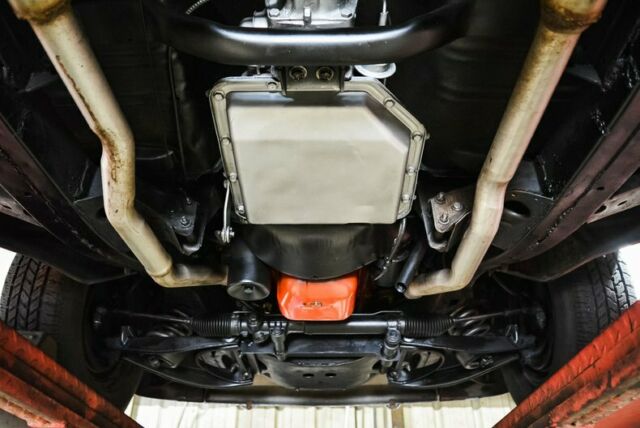 1957 Chevrolet Bel Air/150/210 (Black/Black)