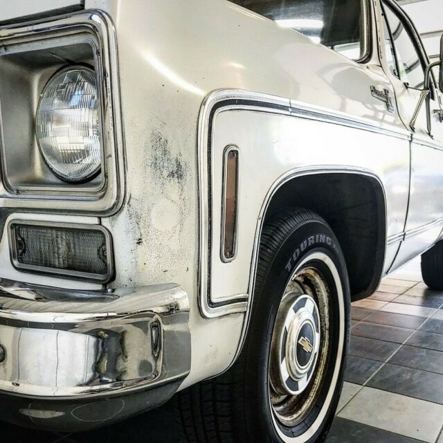 1976 Chevrolet C-10 (White/Brown)