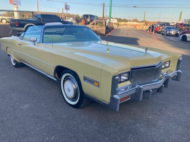 1976 Cadillac Eldorado (Yellow/Tan)