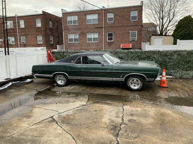 1967 Ford Galaxie LTD (Green/Black)