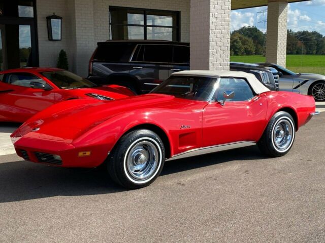 1973 Chevrolet Corvette (Red/Red)