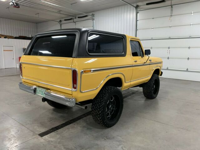 1978 Ford Bronco (Yellow/Black)