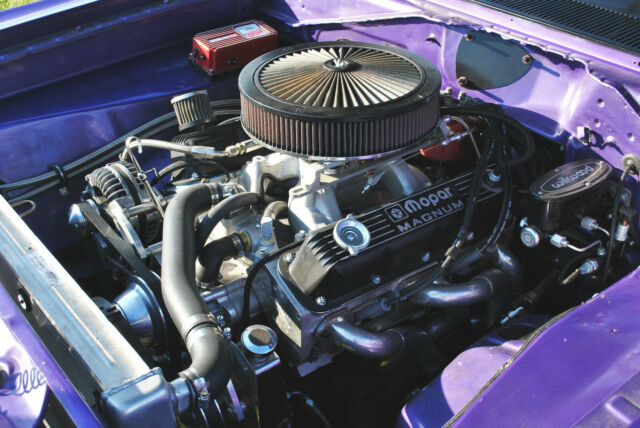 1970 Plymouth Duster (Purple/Black)