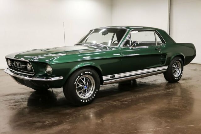 1967 Ford Mustang (Green/Black)