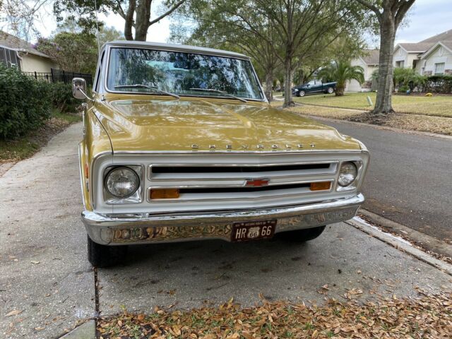 1968 Chevrolet C20/K20 (Yellow/Black)