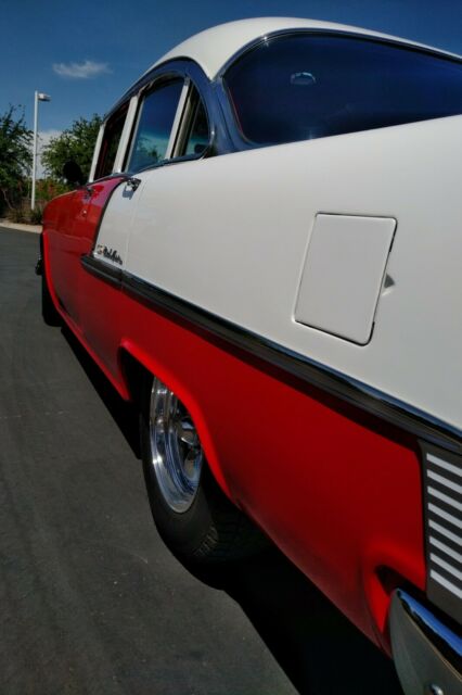 1955 Chevrolet Bel Air/150/210 (Red/Gray)