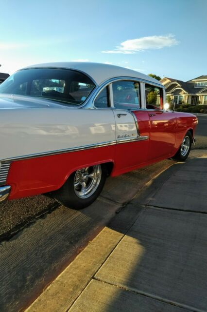 1955 Chevrolet Bel Air/150/210 (Red/Gray)