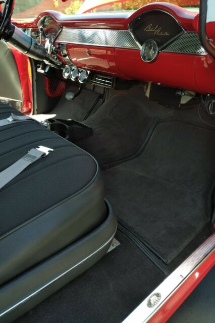 1955 Chevrolet Bel Air/150/210 (Red/Gray)