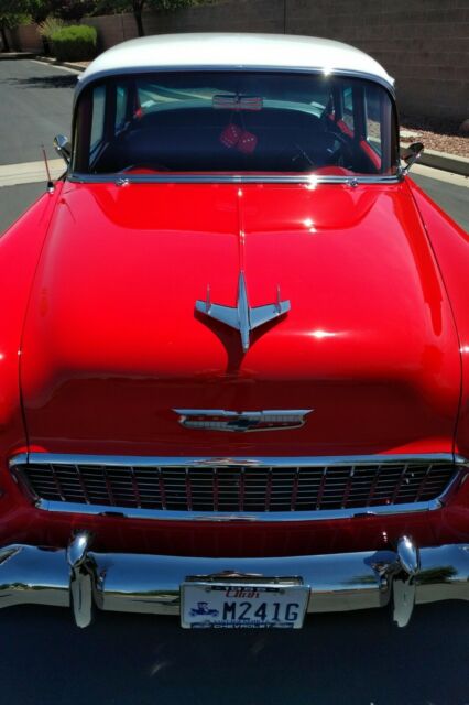 1955 Chevrolet Bel Air/150/210 (Red/Gray)