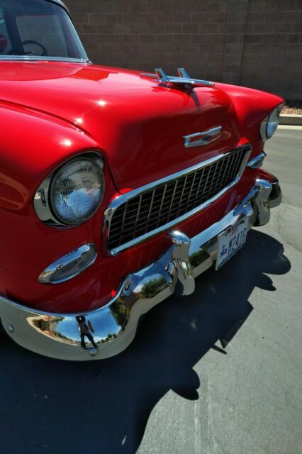 1955 Chevrolet Bel Air/150/210 (Red/Gray)