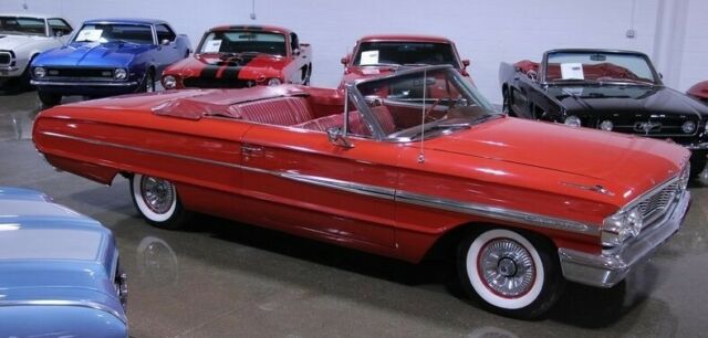 1964 Ford Galaxie (Red/Red)