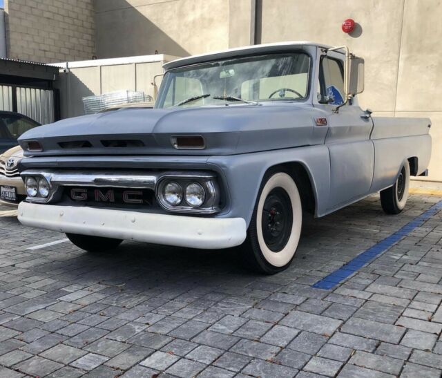 1966 Chevrolet C-10 (Grey/Black)