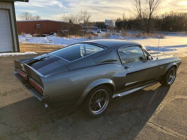 1968 Ford Mustang (Gray/Black)