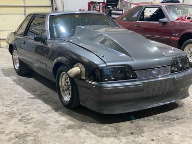 1993 Ford Mustang (Gray/Black)