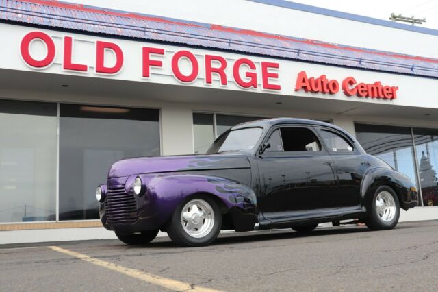 1941 Chevrolet Special Deluxe (Black/Purple)