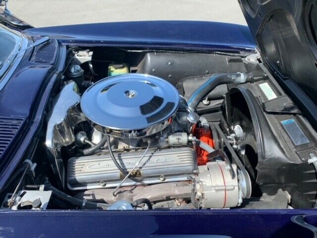 1963 Chevrolet Corvette (Blue/Blue)