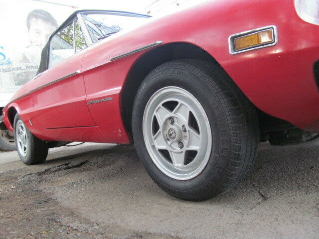 1979 Alfa Romeo Spider (Red/Burgundy)