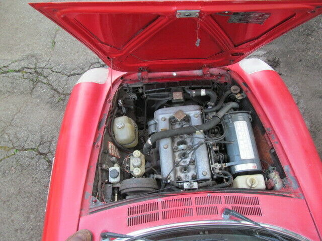 1979 Alfa Romeo Spider (Red/Burgundy)
