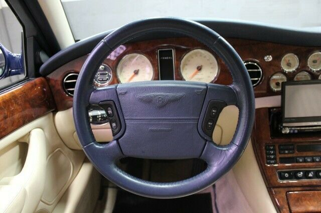 1999 Bentley Arnage (Blue/Tan)