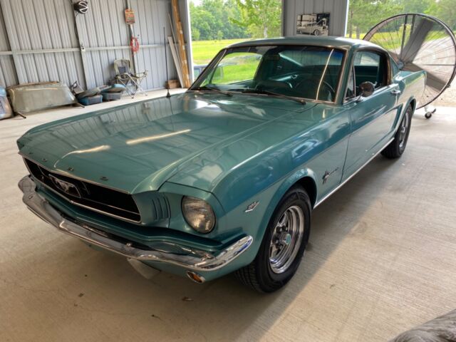 1966 Ford Mustang (Teal/Teal)