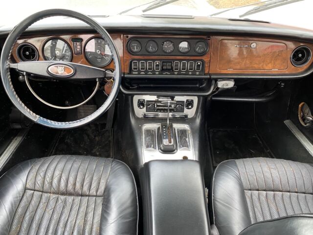1971 Jaguar XJ6 (Grey/Black)