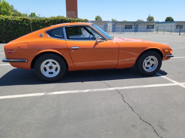 1971 Datsun Z-Series (Orange/Black)