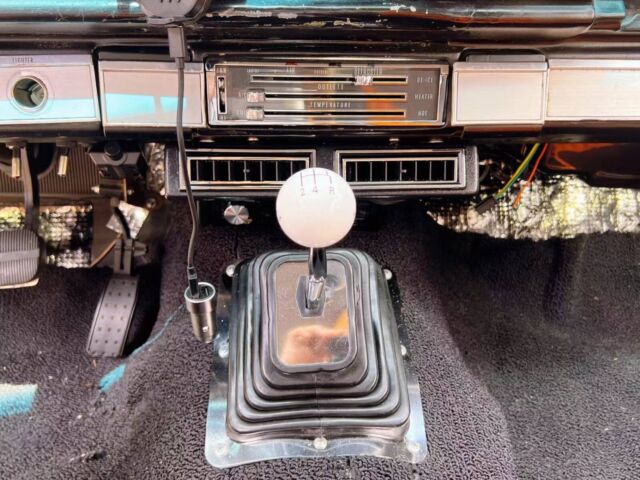 1965 Chevrolet Impala (Orange/Black)