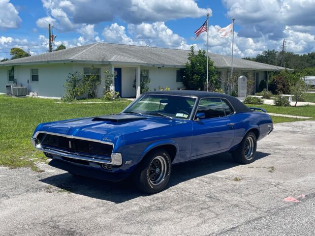 1969 Mercury Cougar (Blue/Black)