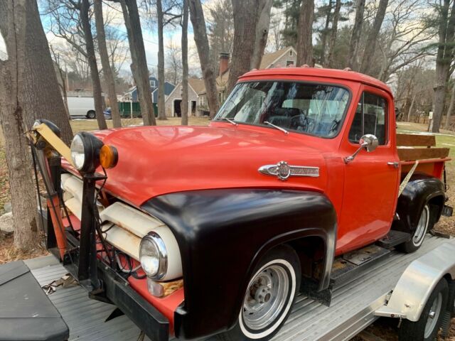 1955 Ford F-Series (Red/White/Red)
