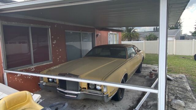 1972 Lincoln Continental Mark IV (Yellow/Black)