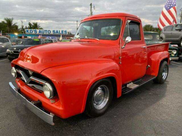 1954 Ford F-100 (Red/Black)