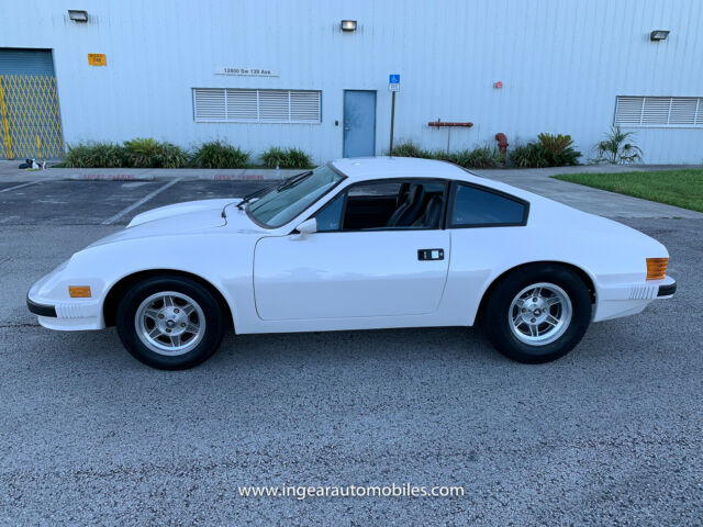 1979 PUMA GT (White/Black)