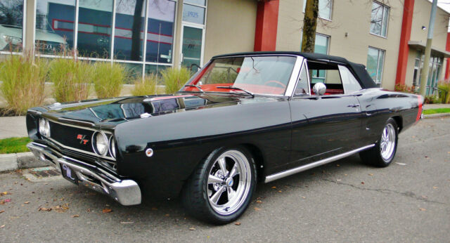 1968 Dodge Coronet (Black/Red)