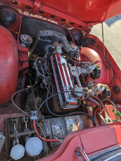 1961 Triumph TR4 (Red/Black)
