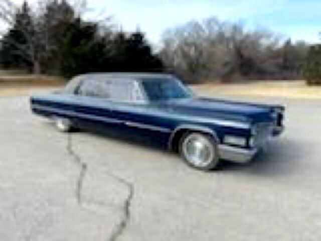 1966 Cadillac Fleetwood (Blue/Blue)