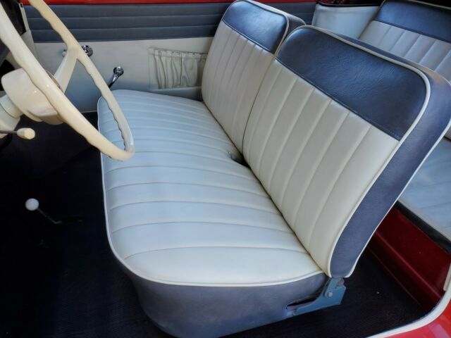 1967 Amphicar 770 (Newer bright white Paint/Tan)
