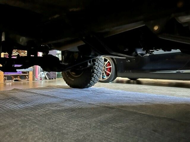 1963 Willys Custom 300 (White/Black)
