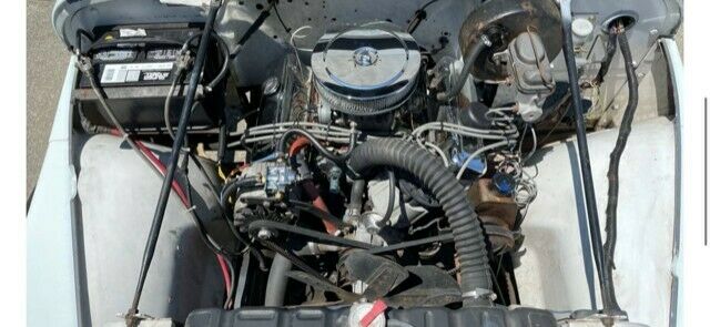 1963 Willys Custom 300 (White/Black)