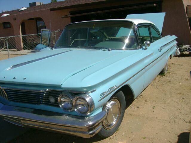 1960 Pontiac Star Chief (Blue/Gray)