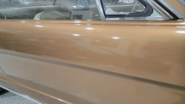1966 Ford Mustang (Gold/Tan)