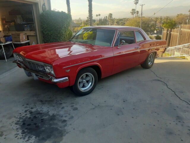 1966 Chevrolet Bel Air (Red/Red)