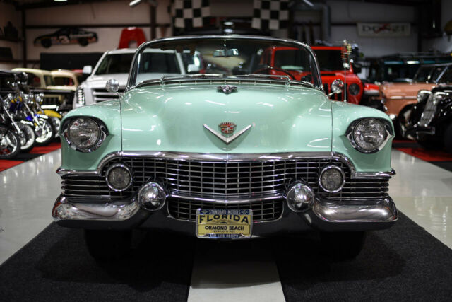 1954 Cadillac Series 62 (Green/Red)